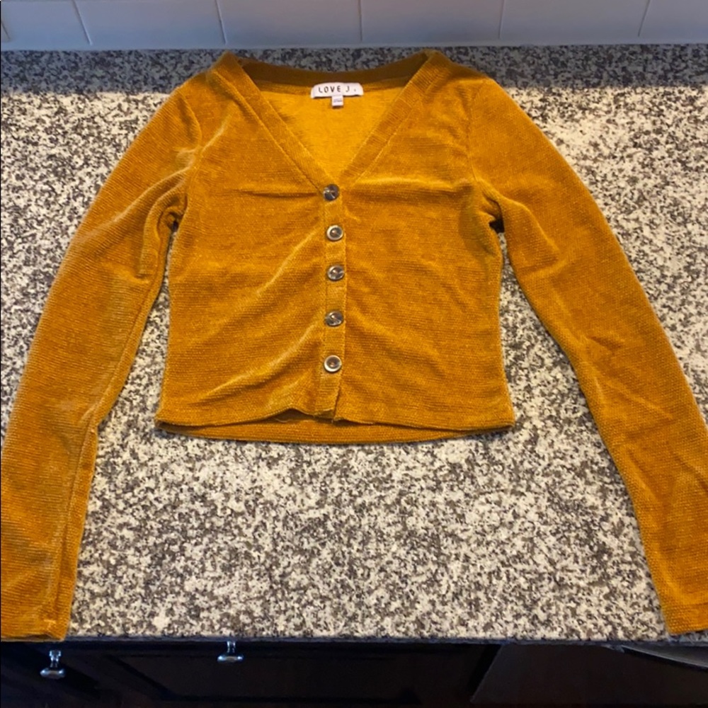 Long sleeve top